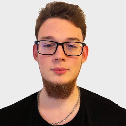 Gleb L. - Leads the course Chess: intelligence and logic and more 8 courses рис.1