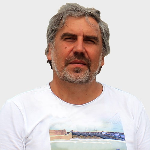 Valery R. - Leads the course Frontend developer: HTML/CSS/JavaScript web development and more 7 courses рис.1