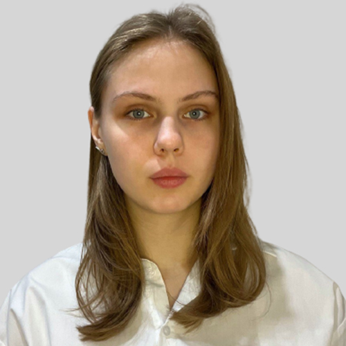 Karina B. - Leads the course Programming for the little ones and more 8 courses рис.1